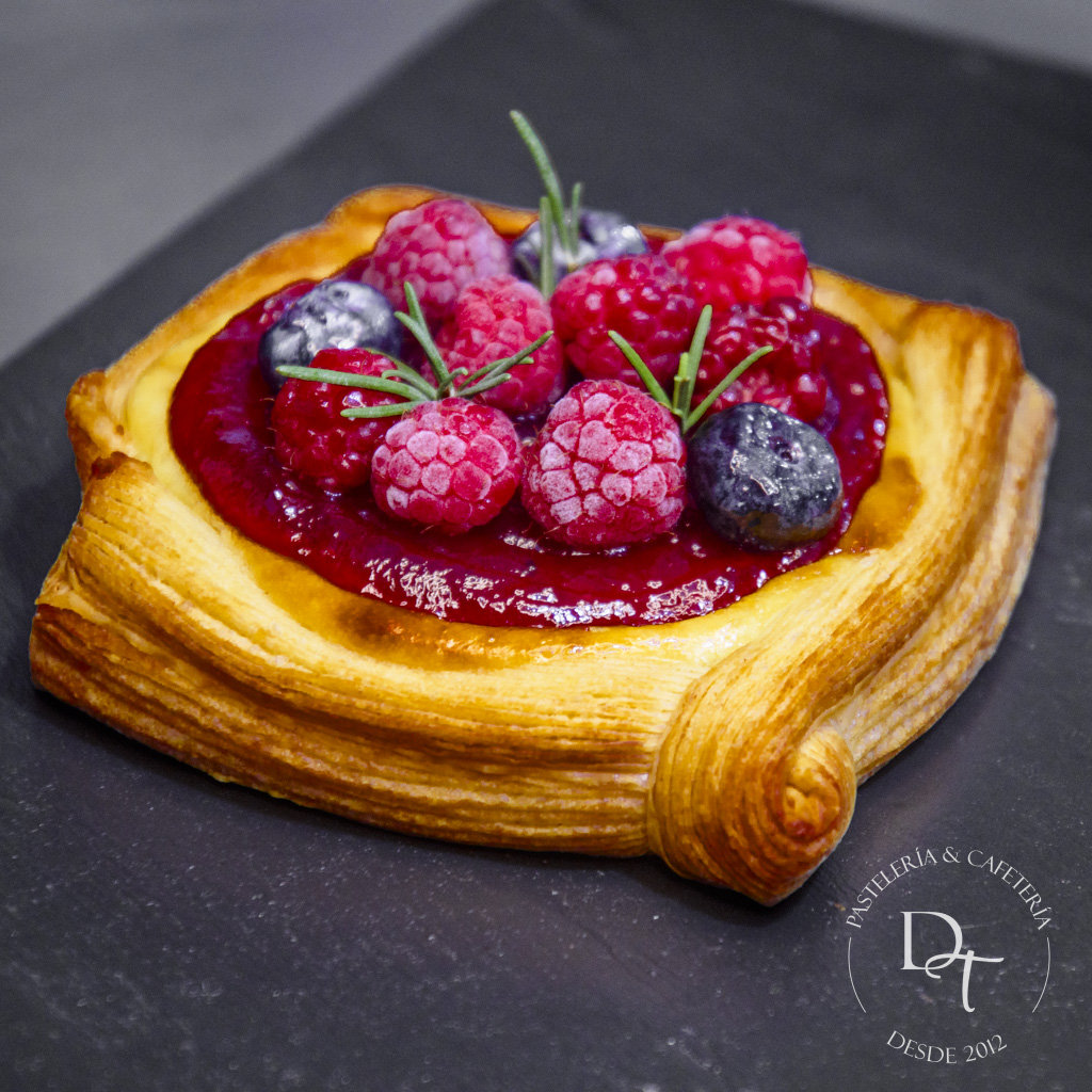 danesa de frutos rojos