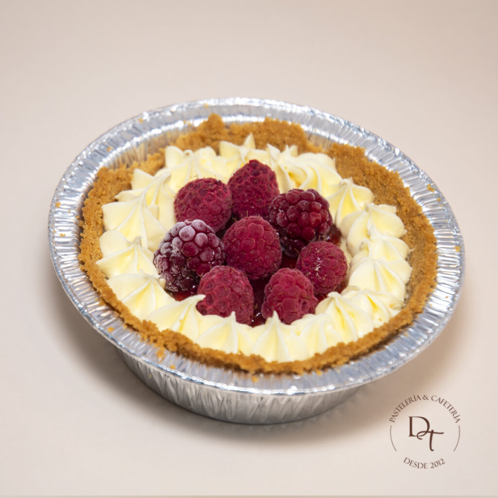 tarta de queso con frutos rojos