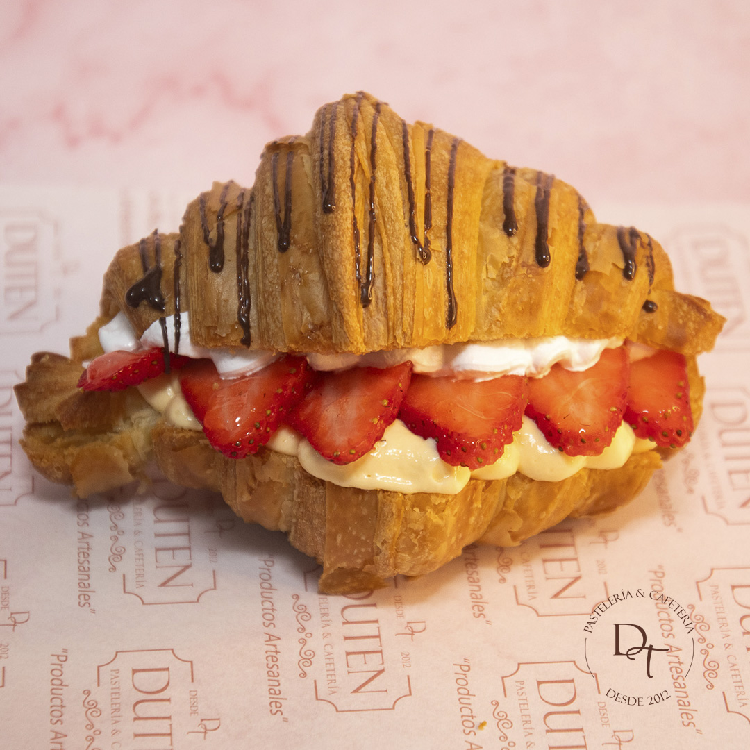 croissant de fresa