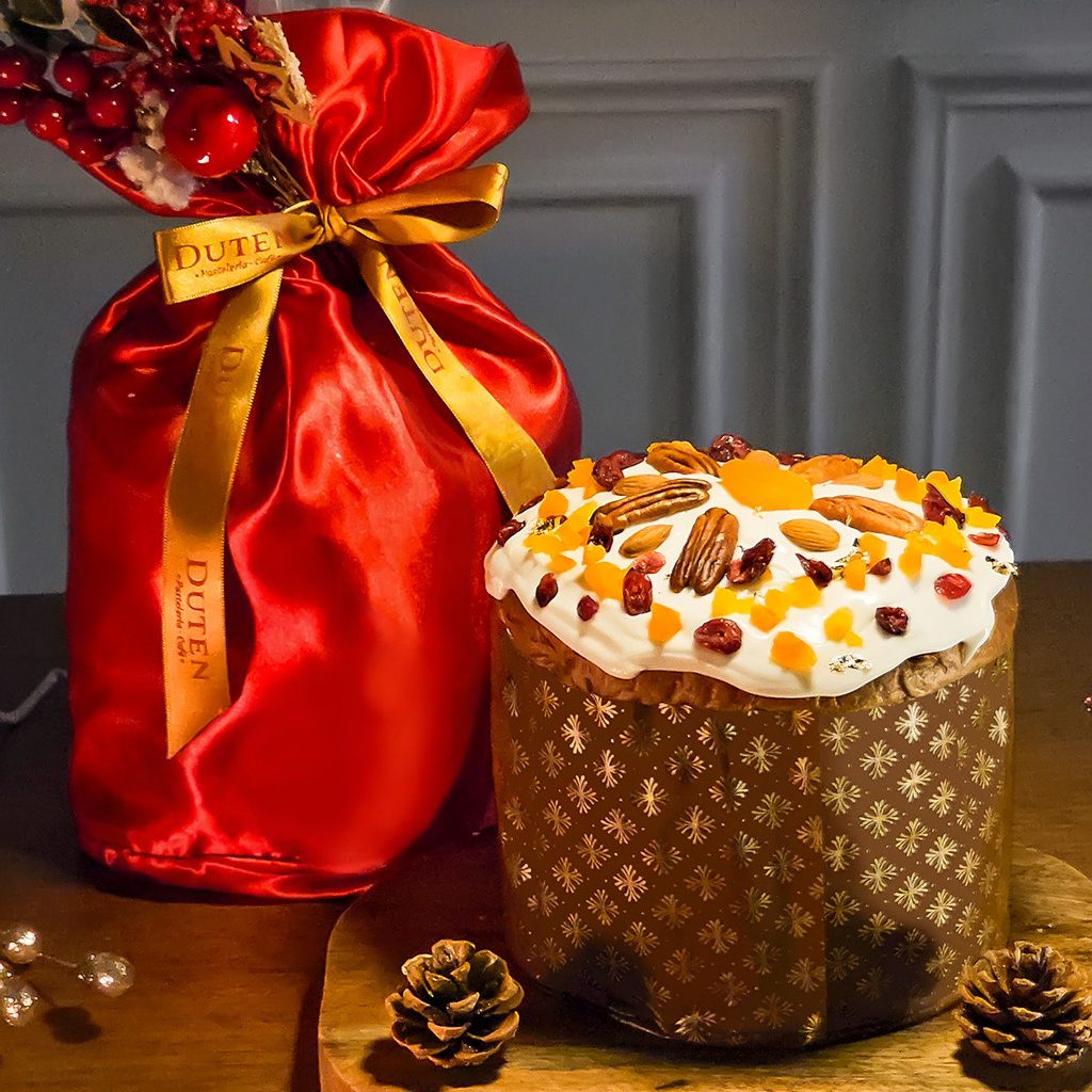 Postres navideños Duten Mini Torta de Frutos rojos, carrot cake y torta de chocolate 100% naturales y panetones artesanales